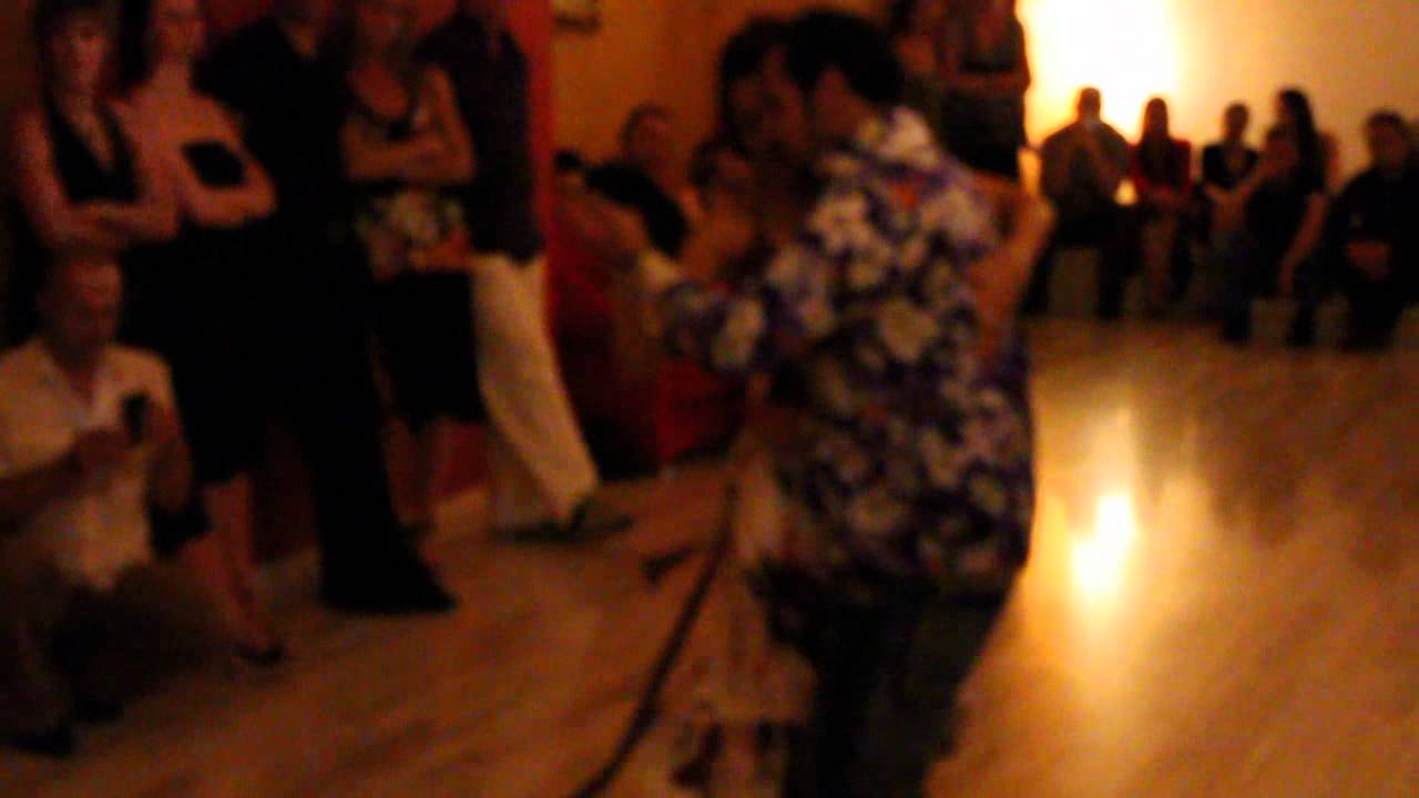 MILONGAMELOGRANO NORA WITANOWSKY y JUAN CARLOS MARTINEZ