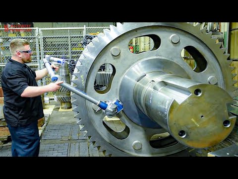 The Gearbox Production And Assembly Process Weighs 261 TONS - Maintenance,Overhaul Giant Gearboxes
