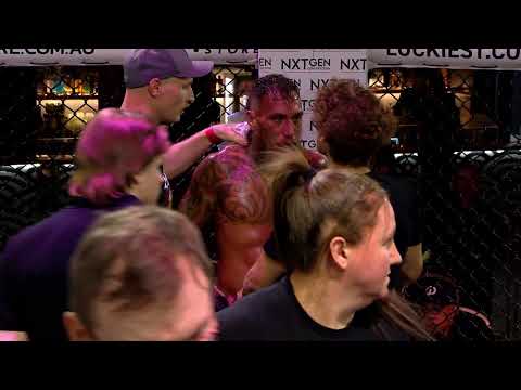 Dimps Gillies vs Michael Barber | Beatdown XI [Fight of the Year]