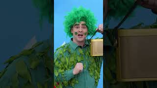 Get your little ones moving with The Wiggles and DJ Dorothy for a fun, high-energy dance party! 🪩✨