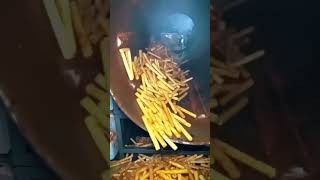 Salgadinho De Diarreia - Comida de rua inda  ₢ indian street food #comedia #comidaderuaindiana #meme