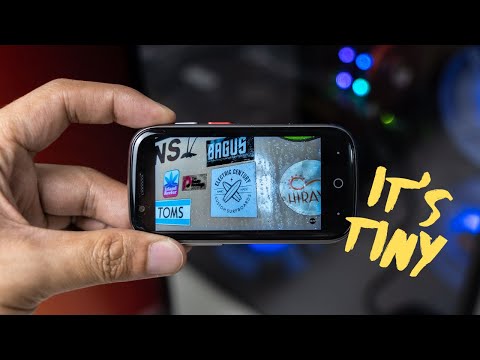 Jelly 2E Review - What's in the World's Tiniest 4G Phone?