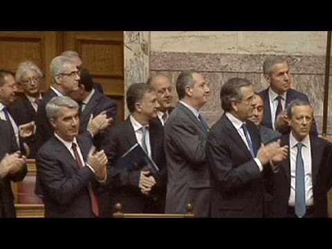 Túlélte a bizalmatlansági indítványt a görög kormány