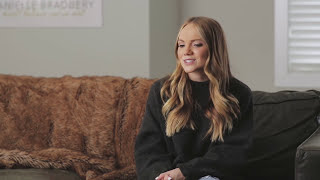 Danielle Bradbery - Laying Low (Cut x Cuts)