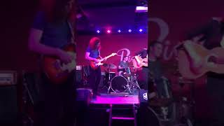 Kevin McWha Steele sings Jacques Dutronc cover "Et Moi, Et Moi... " at Pianos, July 2018
