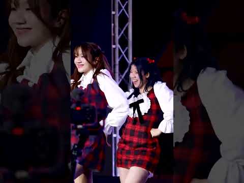 Fame BNK48 - Saikyou Twintail @ JAPAN EXPO THAILAND 2025, CentralwOrld Fancam
