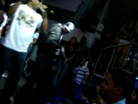 Comando Tiburon @ MOODS