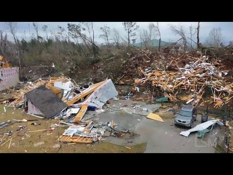 03-26-2021 Newnan, GA - Extensive tornado damage on S Side of City, Homes Destroyed, Drone