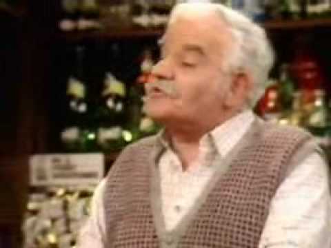 Two Ronnies - Water pub