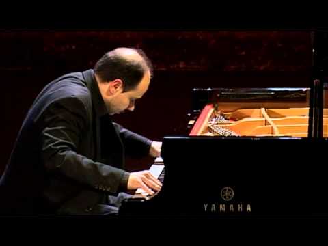 Claudio Martinez-Mehner plays C.Debussy - Prélude 