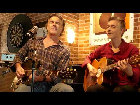 Paulus Schäfer invites The Five Great Guitars - sept 2022 - b She's not there