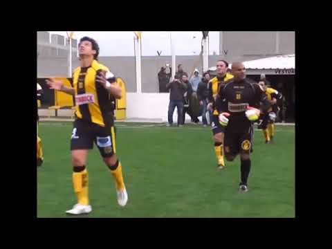 "Sentimiento Aurinegro" Barra: La Incomparable &bull; Club: Deportivo Madryn
