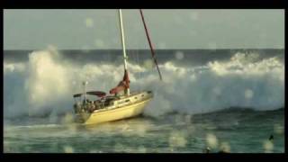 Point Panic! Big Wave hits sailboat at Ala Moana Bowls in Waikiki