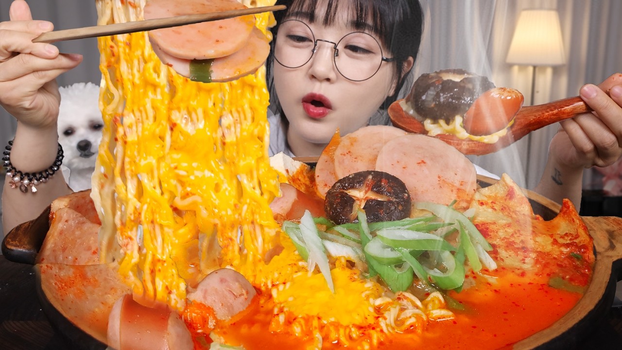 냉털할땐 역시 부대찌개죠🤤햄 듬뿍 넣은 부대찌개 먹방🍲Budae Jjigae Mukbang ASMR