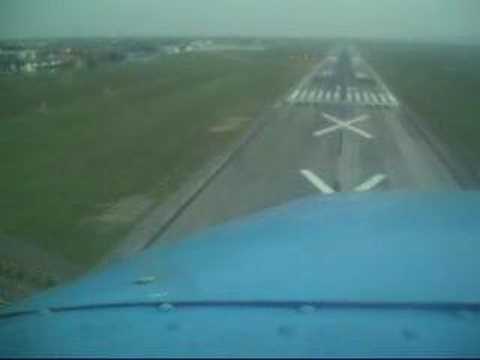 Cessna 172 landing at Forlì (LIPK)