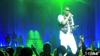 R. Kelly Performs &quot;Green Light&quot; in NYC