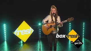 Amy Shark  - 'Weekends' | Fresh On Fridays with got2b