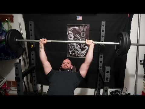 The bulk- Chest and delt home day- day 12 (no excuses)