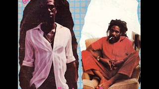 Gregory Isaacs-Live and Love