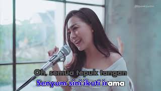 Download lagu Ipang Yuniar Feat. Aluna - Ratu Sejagat (Karaoke Video) | No Vocal mp3