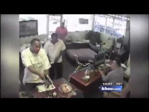 (SV) Violent Thugs Rob Houston Jewerly Store