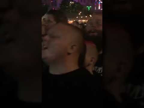 Livesändning med Thåström, med låten "Var e vargen" , p Mf-18, mån d 13/8-18. :)