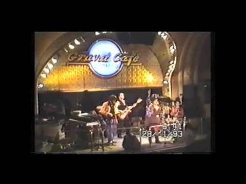 Tiza Brown & Bee Bee Honey - Feel The Pressure Live in Lausanne 1993