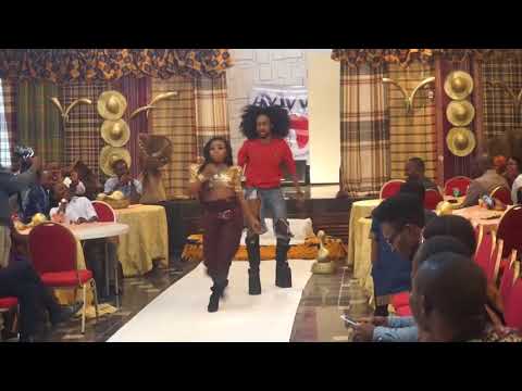 DENRELE CRAZY SMOOCH WITH KESSYDRIZ