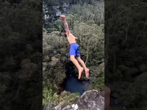 WORLD RECORD 42.5M 1080 DØD- Vali Graham (@philosophyofsend) #døds #dods #deathdive #cliffdiving