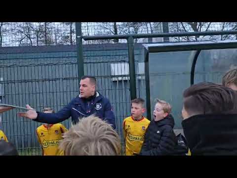 JO13-1 - Coaching van coach Onno