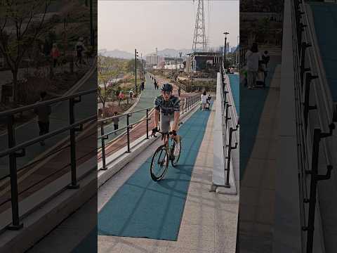 올해는 이 자전거 의류 뜬다 #자전거#로드사이클 #AEC