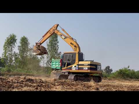 Caterpillar 350 Excavator Loading Caterpillar Construction Works - 4k