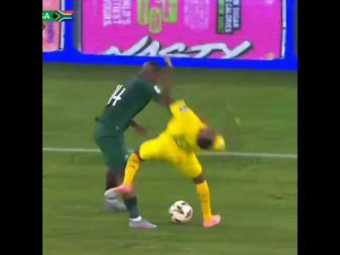 Mbekezeli Mbokazi Red Card vs Zimbabwe