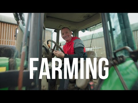 Chris Goes: FARMING 🚜🌾Ep:3