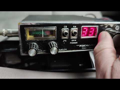realistic TRC 2001 FM CB radio
