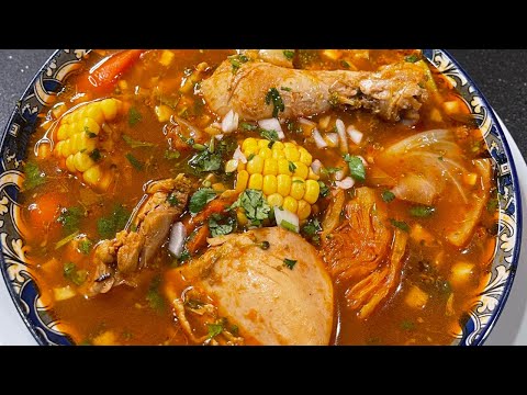 Cómo Hacer Un Buen Caldo De Pollo Con Verduras En Chile Rojo | Receta Fácil y Saludable.       .