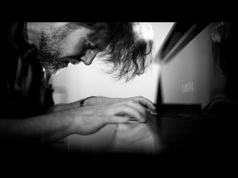 Intervista ad Andrea Manzoni: il pianoforte, l'uomo, il musicista