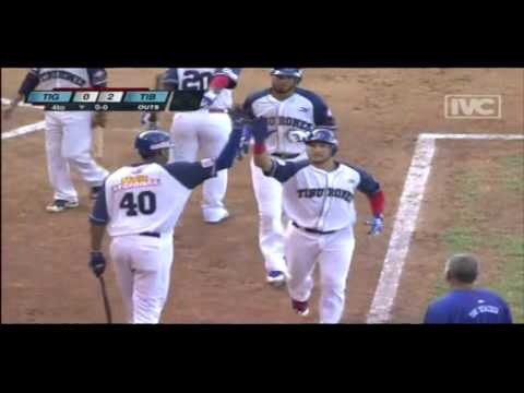 HR de dos carreras Carlos Sánchez ante Tigres de Aragua  19/12/2015