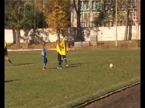 Fragmenty meczu Zagłębie Piechcin - Unia Gniewkowo [trampkarze]