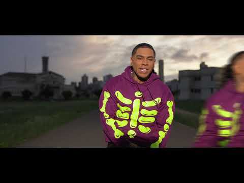 Rey Three Latino - EL ESQUELETO (Official Video)