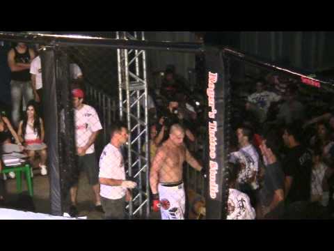 Mão de Pedra finaliza Big no Arena Combate em Santa Cruz - Parte 1