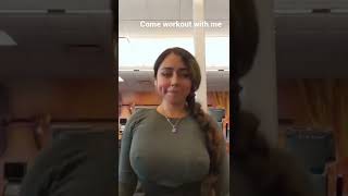 Big Bouncing Boobs #shorts #bigboobstiktok