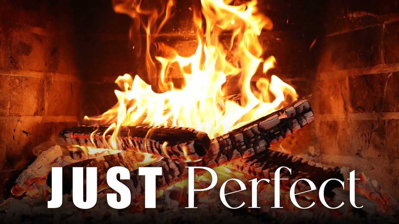 Cozy Crackling Fireplace & Relaxing Autumn Ambience Music