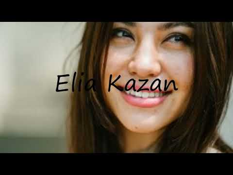 How to pronounce Elia Kazan in English?