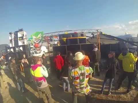 Timballmastaz ( TBK Family ) @ Teknival 2014 Sur le mur BNP/4SOUTEK