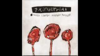 Xoxo beltza, Xabier Montoia (Txinaurriak, 2010)