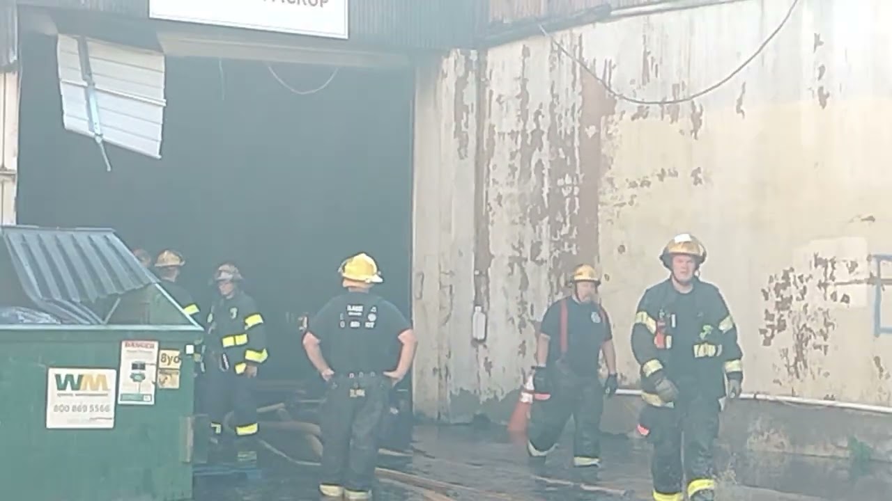 Five Alarm Fire Rips Through Northeast Warehouse – Delaware Valley News