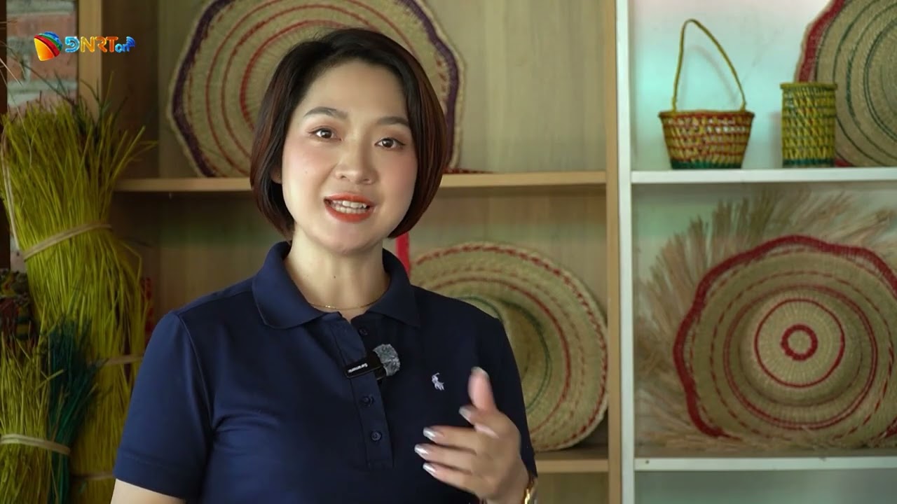 SẮC MÀU CHIẾU CÓI THẠCH TÂN