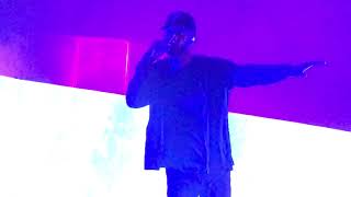 Bryson Tiller concert-perform : somethin tells me , Run me Dry &amp; wild thoughts Milano