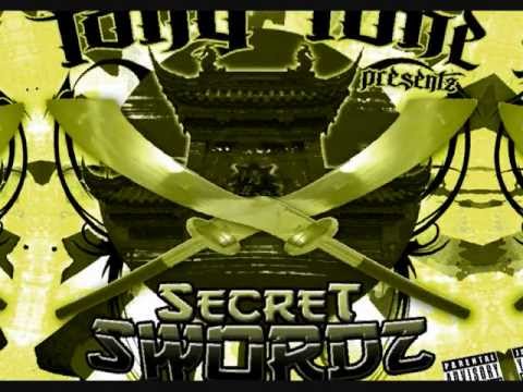 "The Hiest" feat.Royalty Bourne (Tony Tone Production)